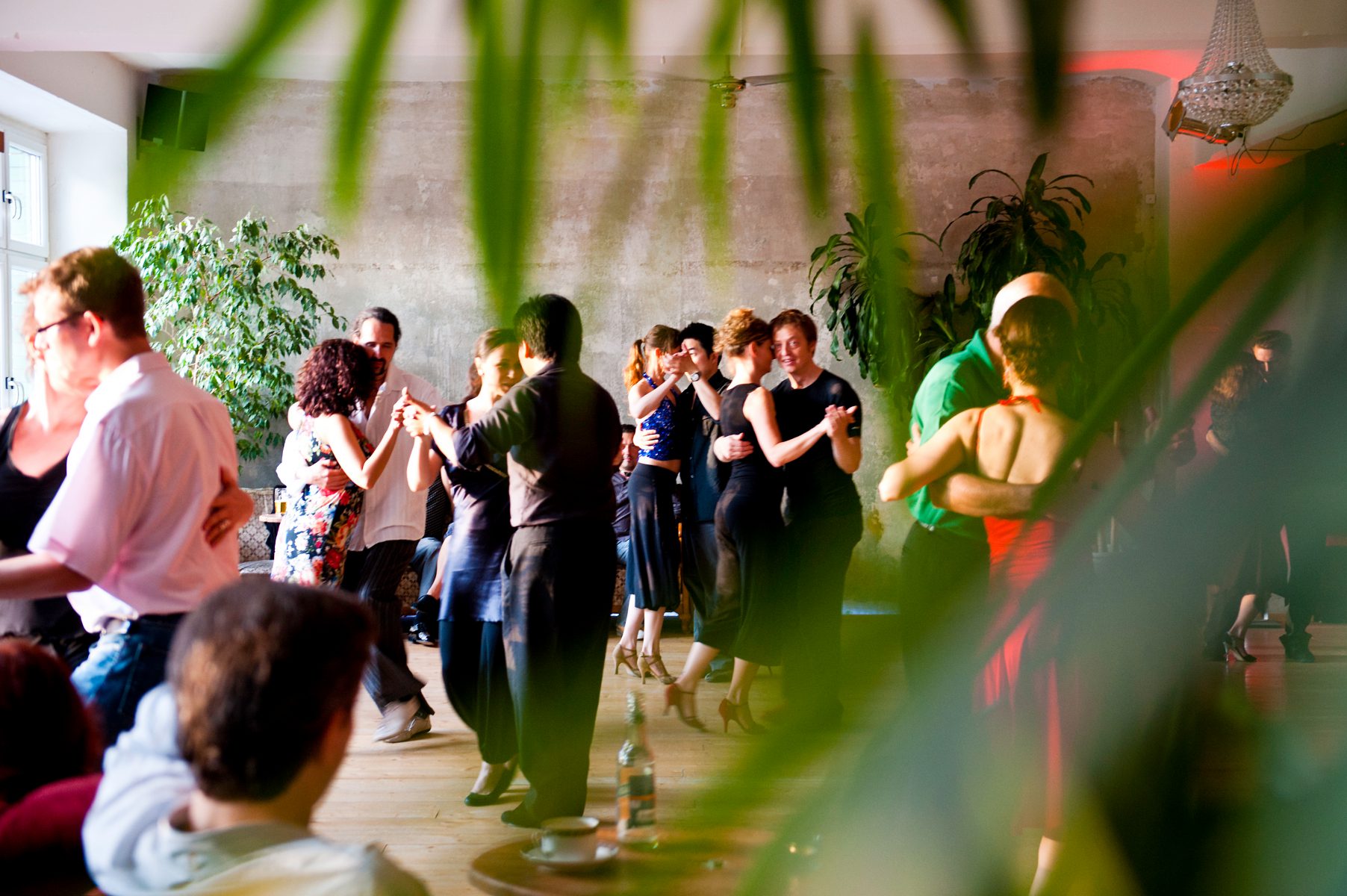 Nachmittagsmilonga im Nou bei Sonnenschein